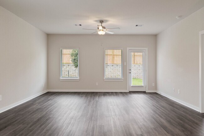 Building Photo - 17901 Stone Ter Ct