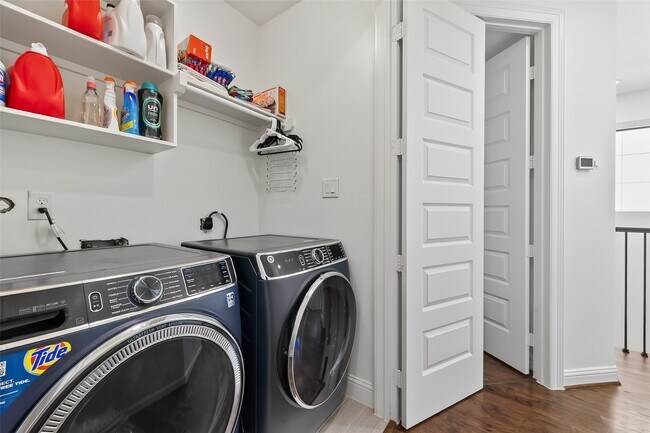 Building Photo - 1303 Upland Retreat Dr