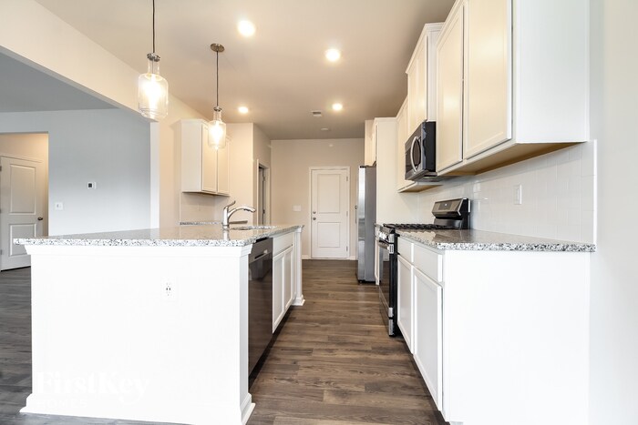 Building Photo - 710 Ridgemoor Trl