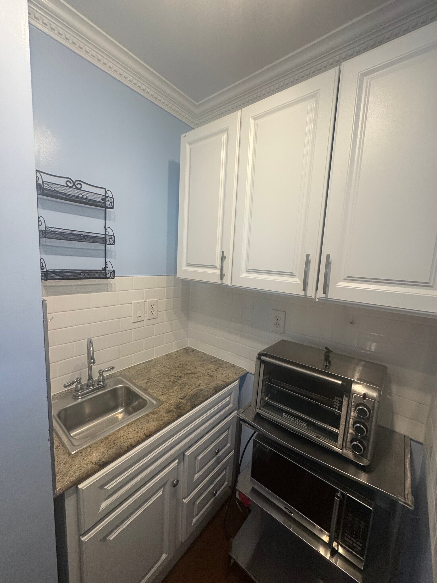 Building Photo - 95 Bynner St