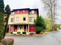 Building Photo - Beautiful Bothell Townhome