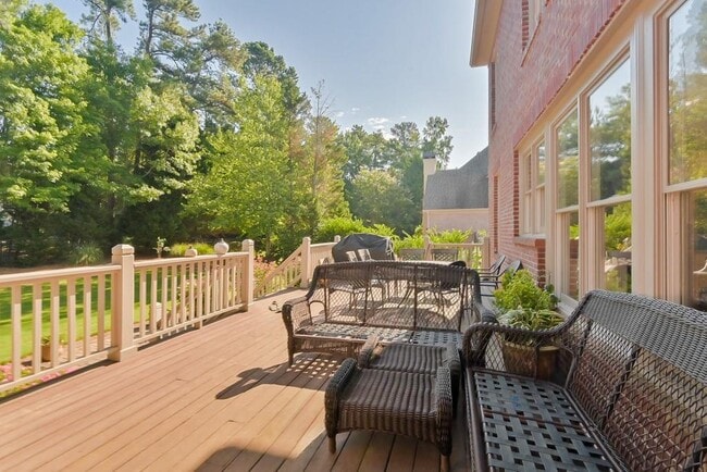Building Photo - 3030 Sugarloaf Club Dr