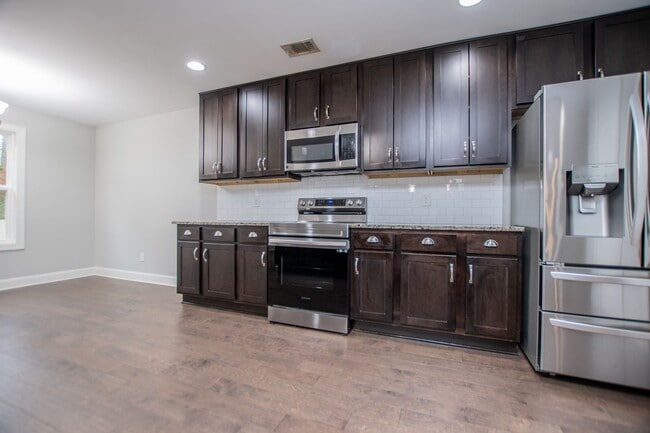 Building Photo - A Home To Grow In To