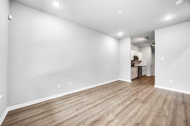 Building Photo - 8215 Lawler St