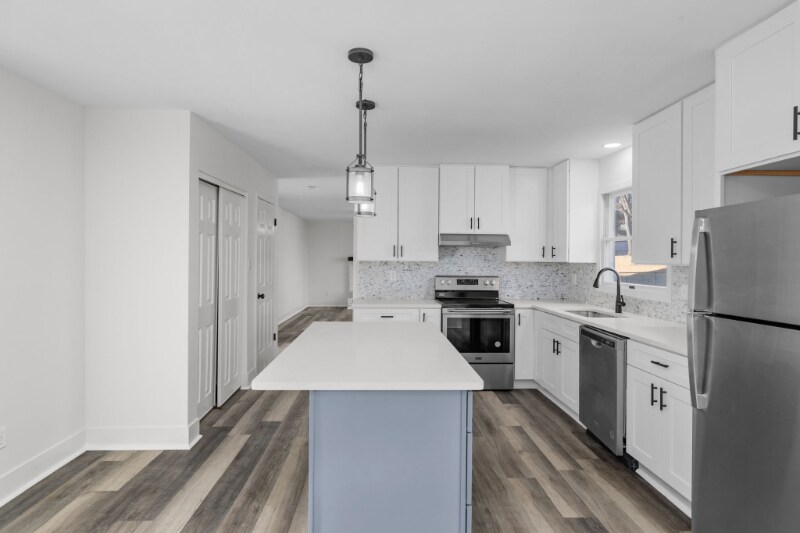 Building Photo - 4745 Arevalo Dr