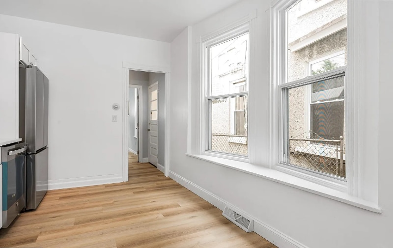 Building Photo - 1058 N 10th St