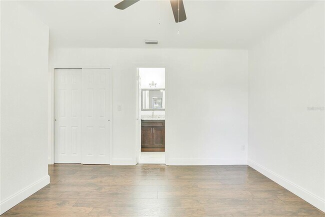 Building Photo - 6446 Powers Pointe Cir