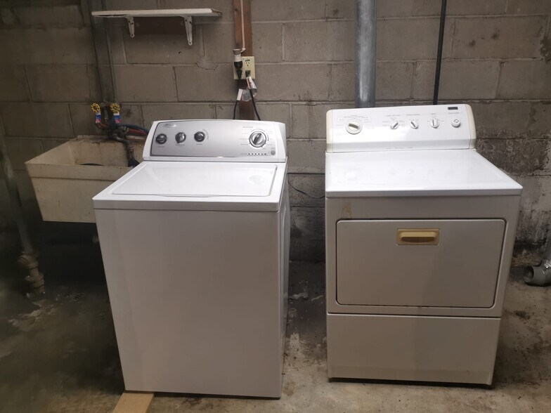 Washer and Dryer - 1311 Oxford St