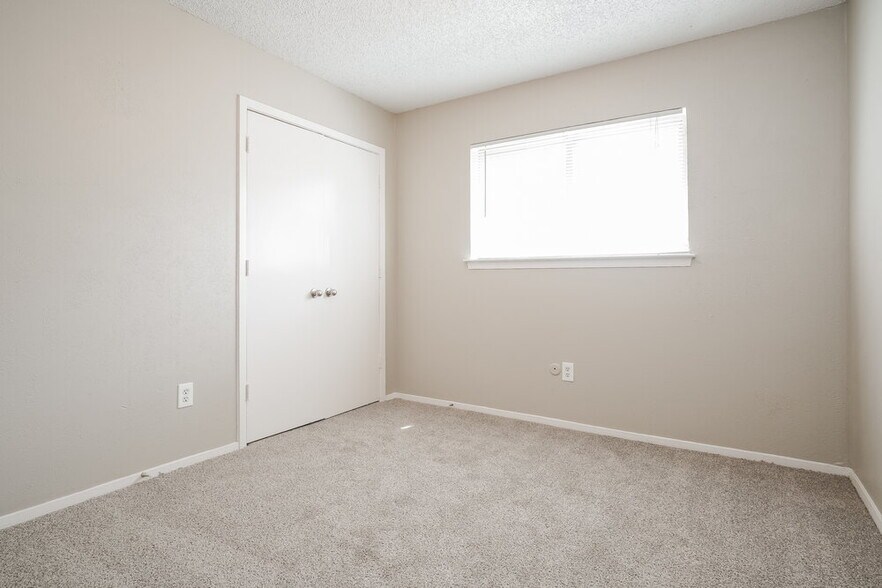 Building Photo - 618 Thornwood Trail