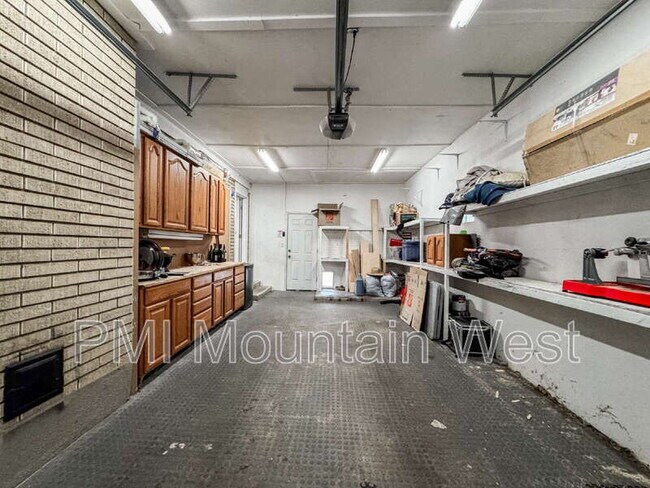 Building Photo - 714 W 850 S