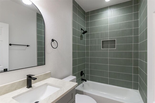 Building Photo - 508 Brown St