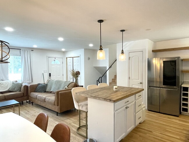 Building Photo - 134 Kilgore St