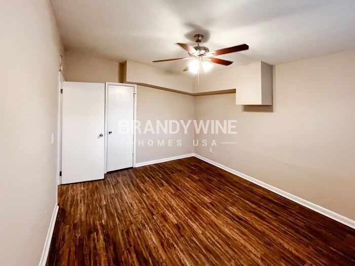 Building Photo - 922 Westgate Dr