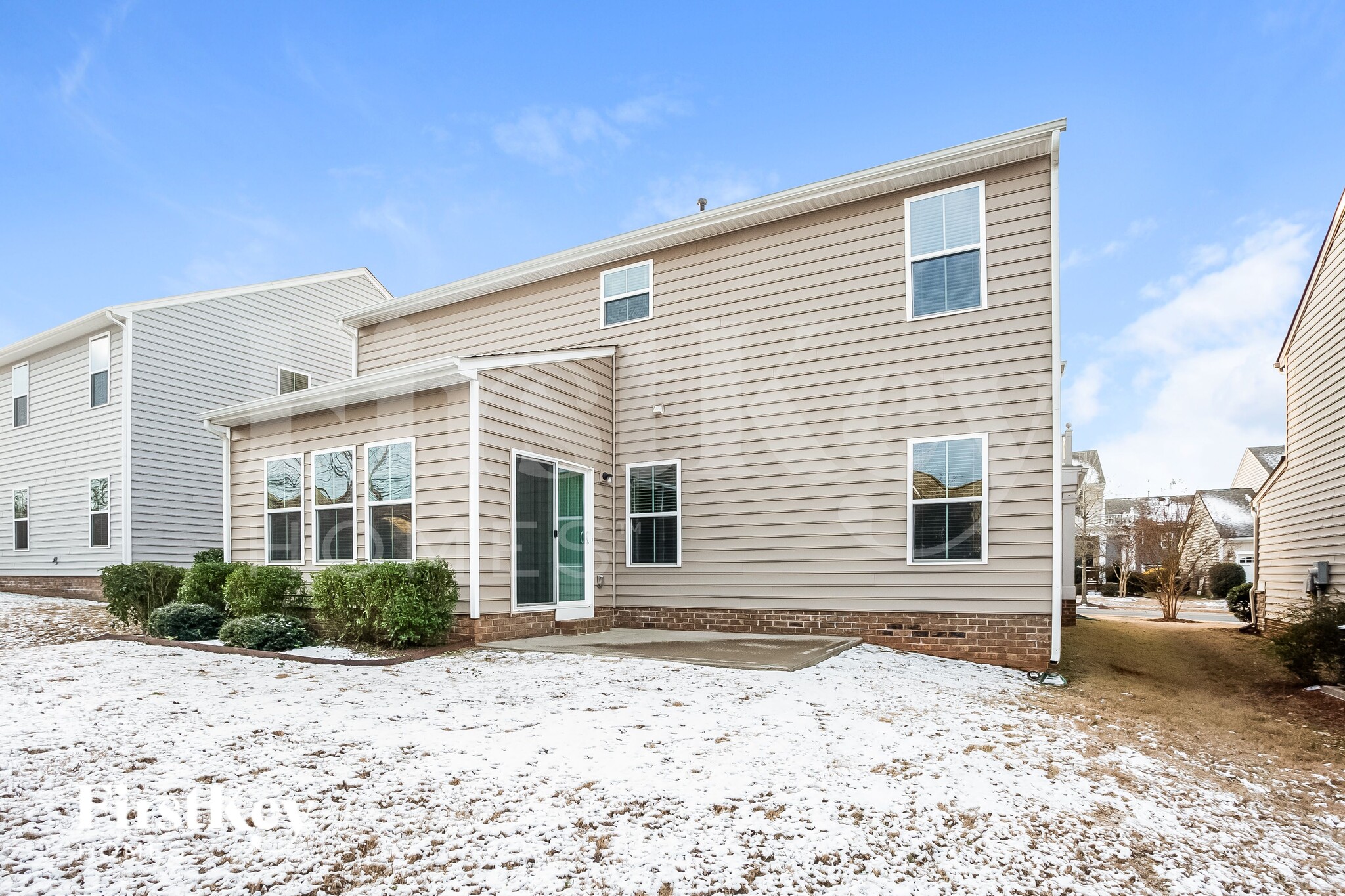 Building Photo - 2030 Hamil Ridge Dr