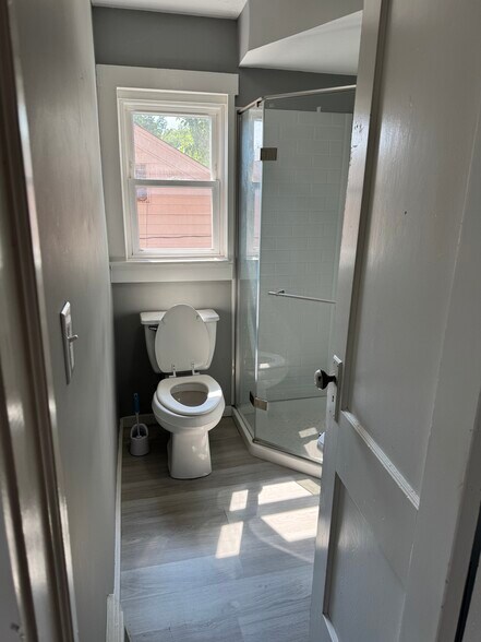 Bathroom - 526 Grace St