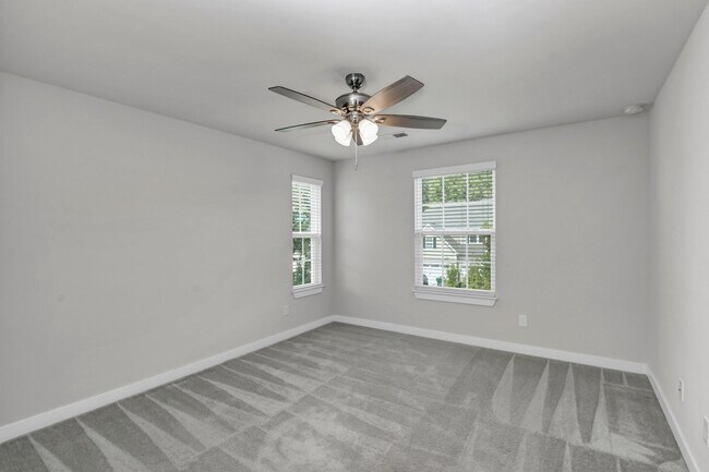 Building Photo - 217 Golden Fluke Dr