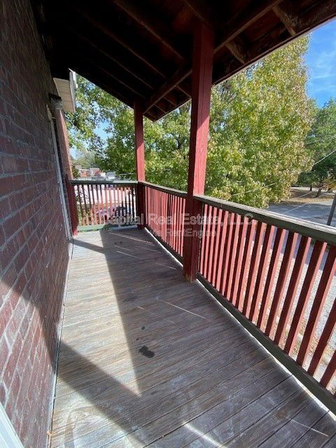 Building Photo - 2458 Benton St