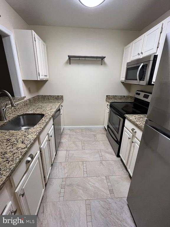 Building Photo - 10484 Parthenon Ct