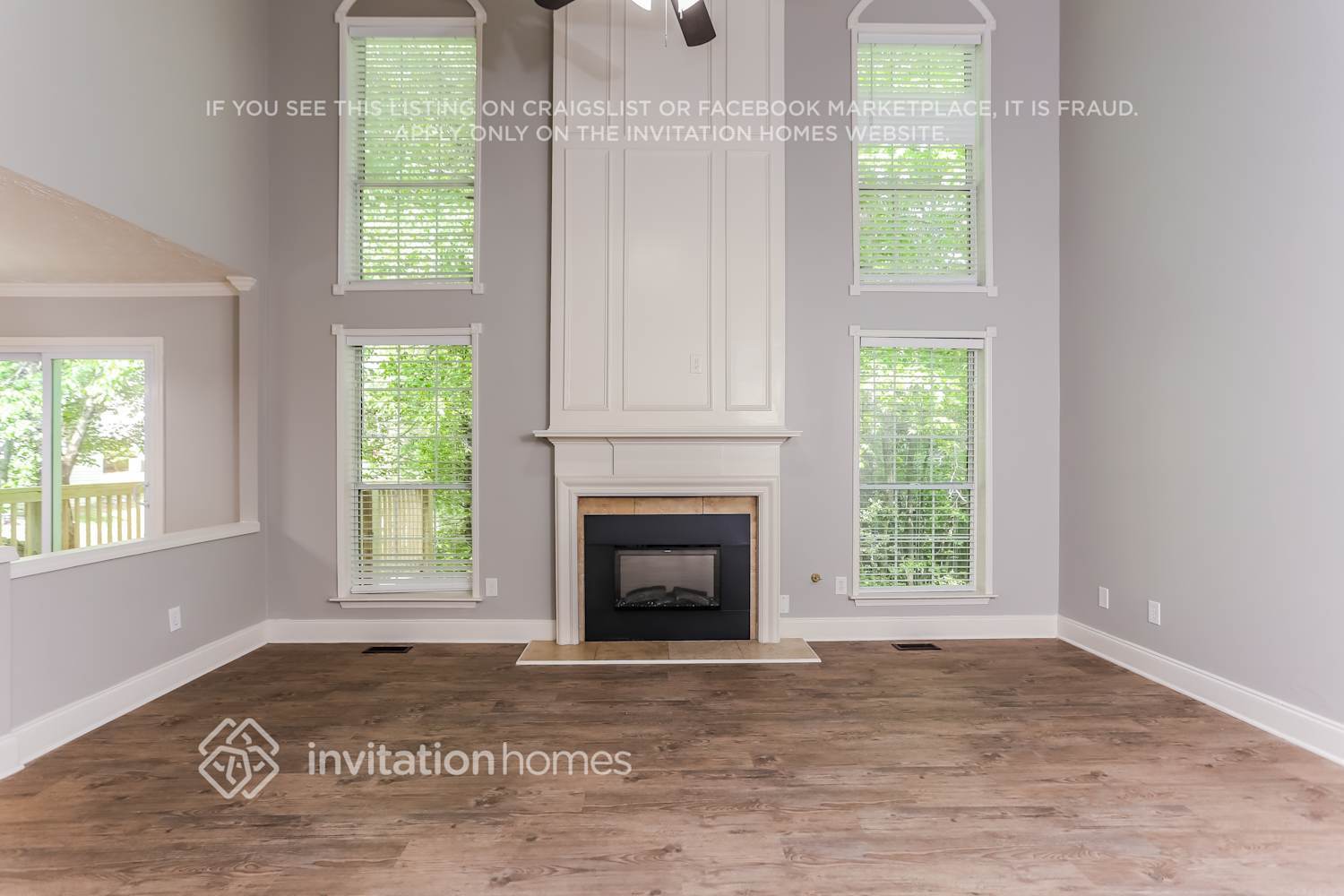 Building Photo - 3755 Oak Park Dr