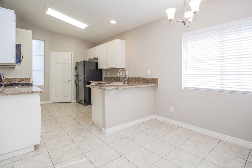 Building Photo - 5415 Moody Vista Ct