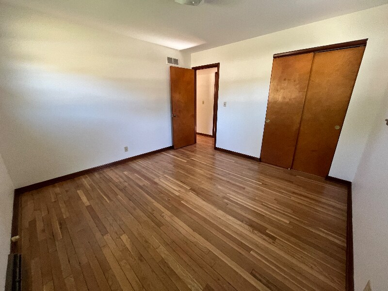 Building Photo - 193 Bermont Ave