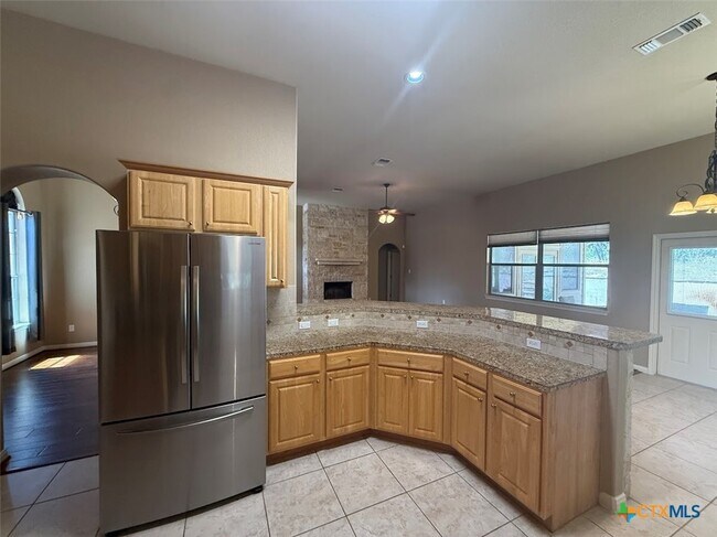 Building Photo - 270 Delanoy Dr