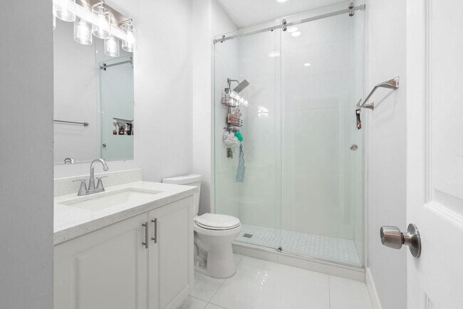 Building Photo - 4812 NW 19th St