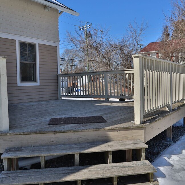 Building Photo - 192 Slater Ave