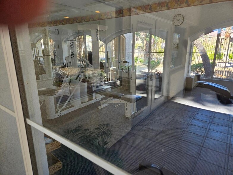 Building Photo - 6480 Annie Oakley Dr