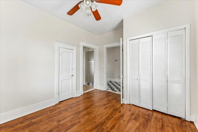 Building Photo - Cozy 1-Bedroom Apartment in Midtown – $1,300/month