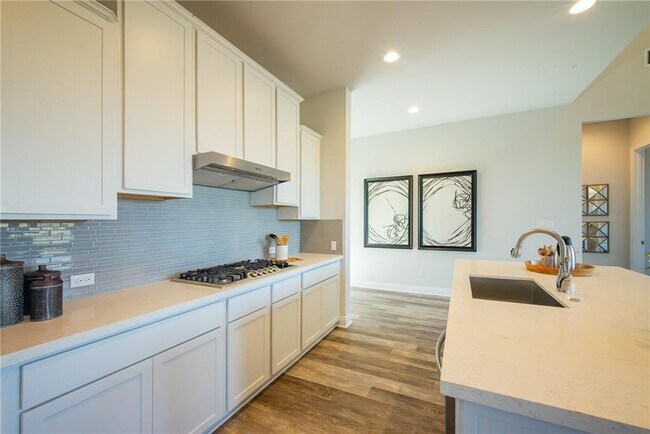Building Photo - 1329 Deering Creek Dr