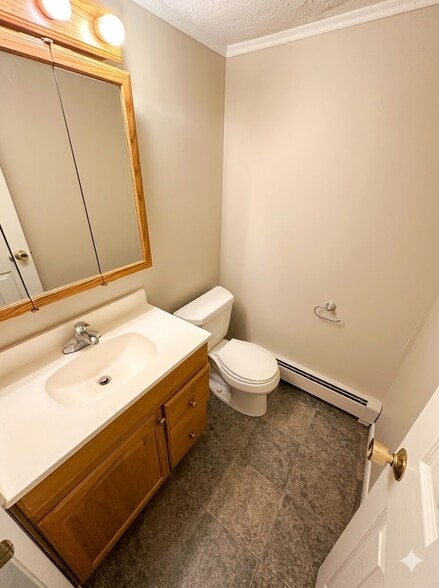 Building Photo - 956 S Lincoln St