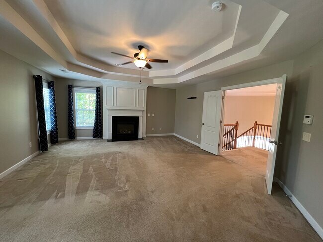 Building Photo - 9720 Royal Colony Dr