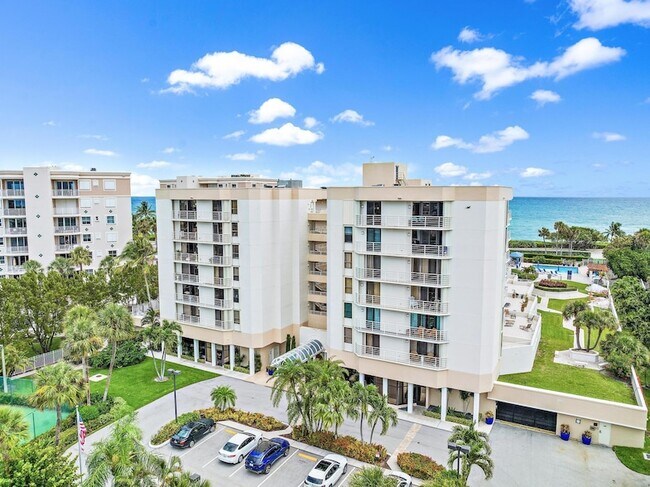 Building Photo - 176 Helios Dr
