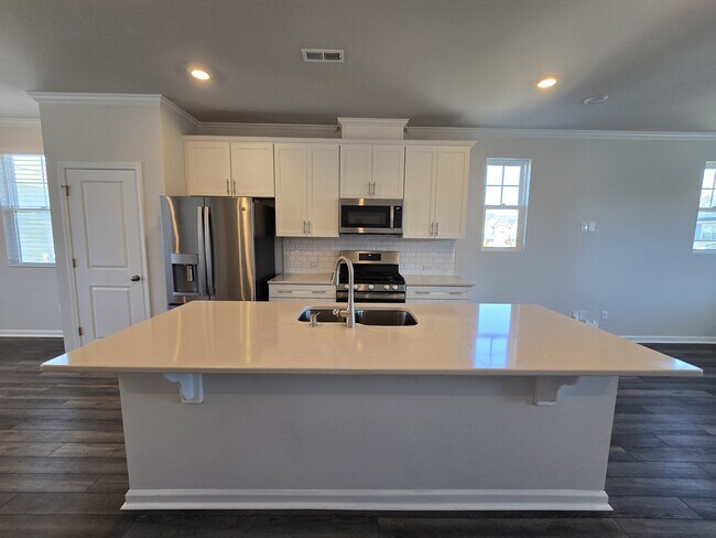 Building Photo - 6309 Truxton Ln