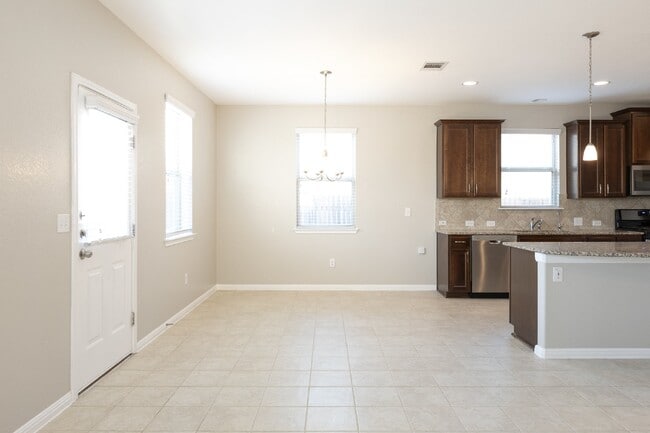 Building Photo - 4 Bedroom Home Available for September Move-In