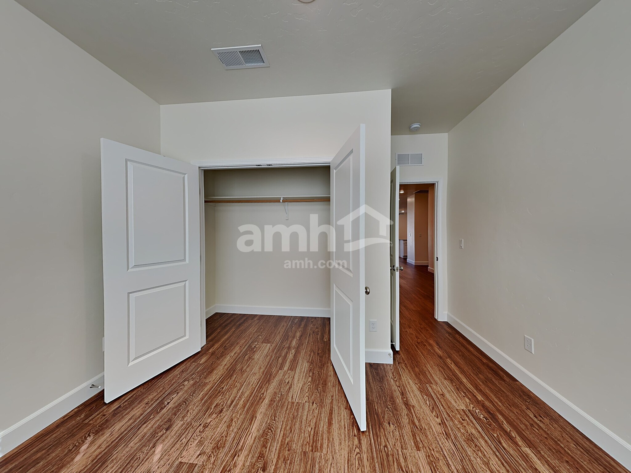 Building Photo - 1732 N Montgomery Way