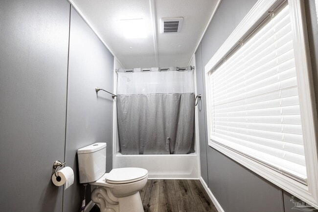 Building Photo - 4413 Basswood St