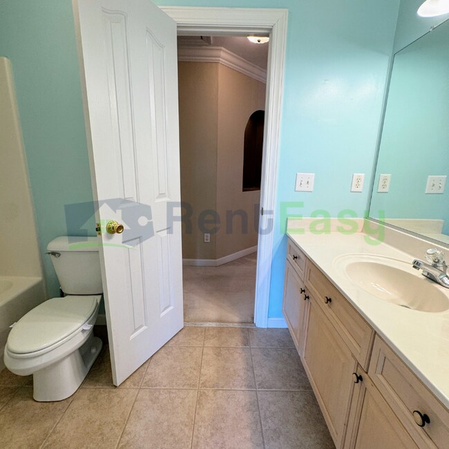 Building Photo - 1325 Meggett Dr