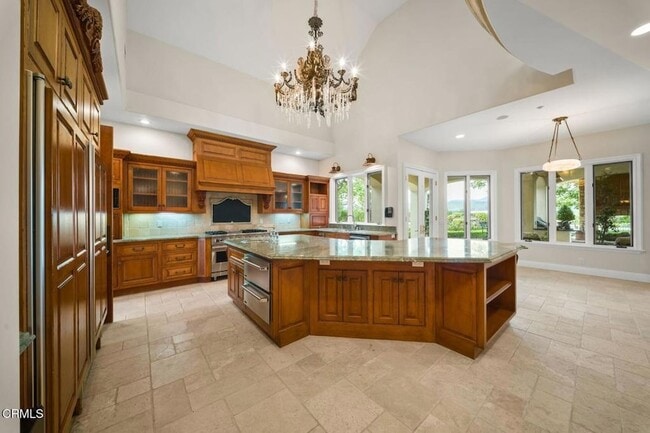 Building Photo - 3243 Calle De Debesa