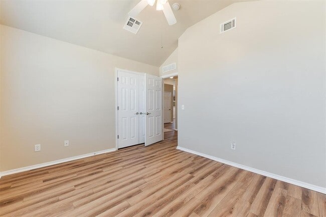 Building Photo - 14101 Saw Mill Rd