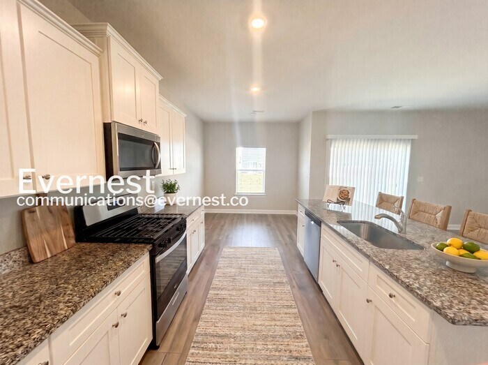 Building Photo - 2340 Valverde Wy