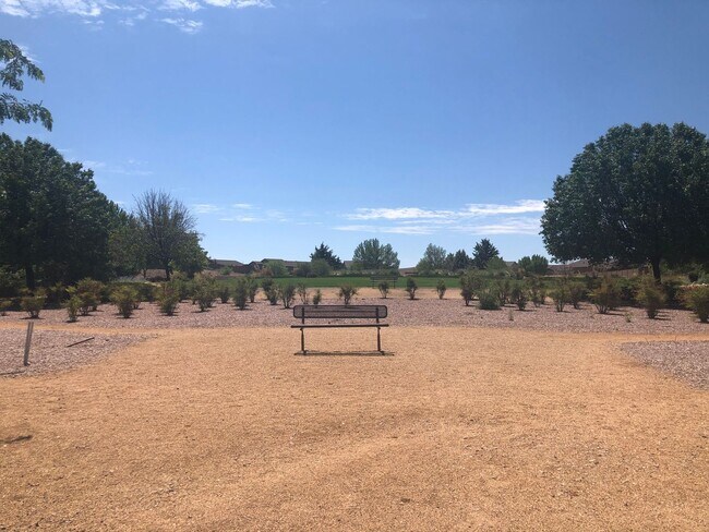 Building Photo - Beautiful 3 Bedroom in Bright Star, Chino Valley