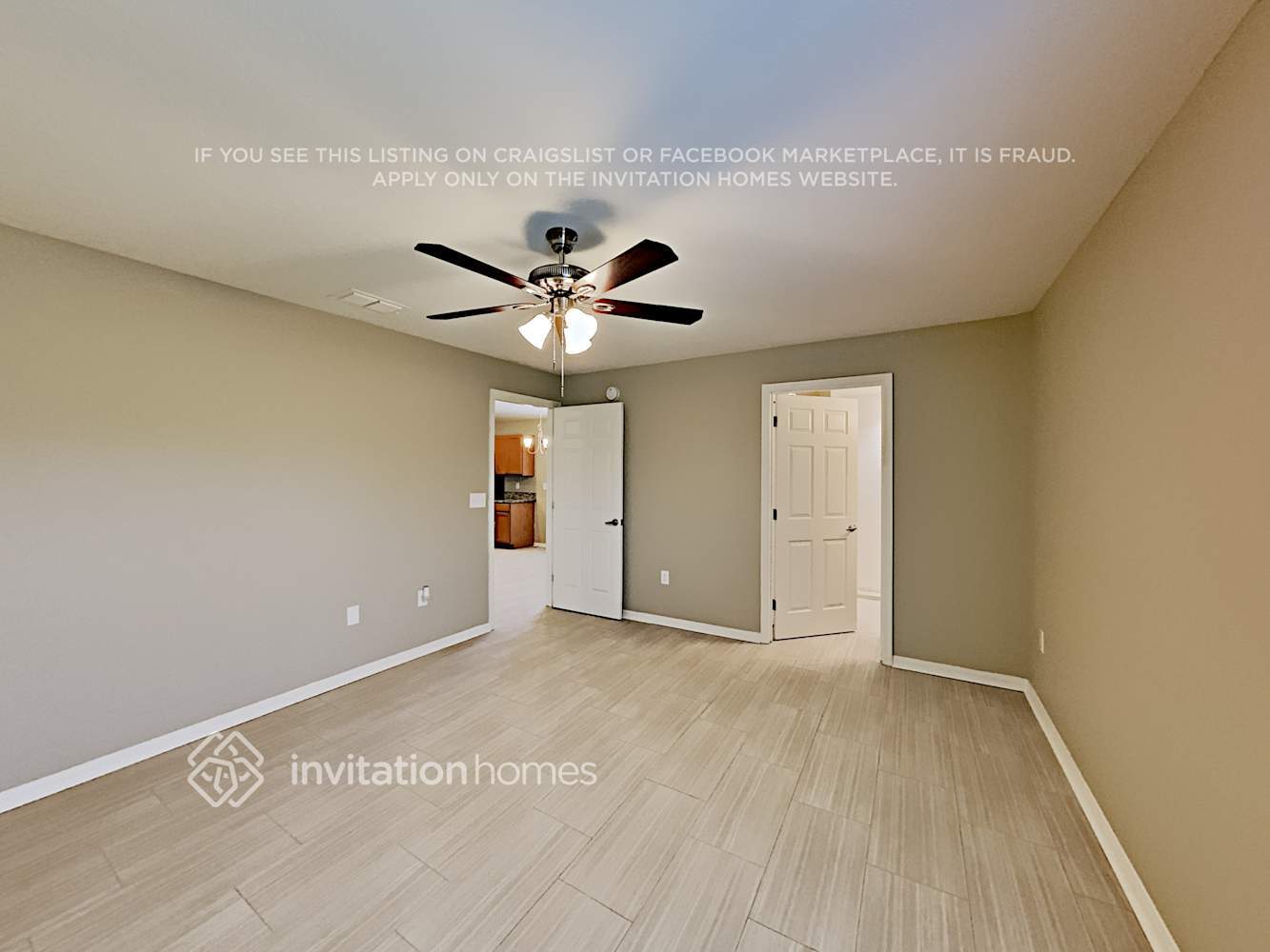 Building Photo - 4518 Fairway Oaks Dr