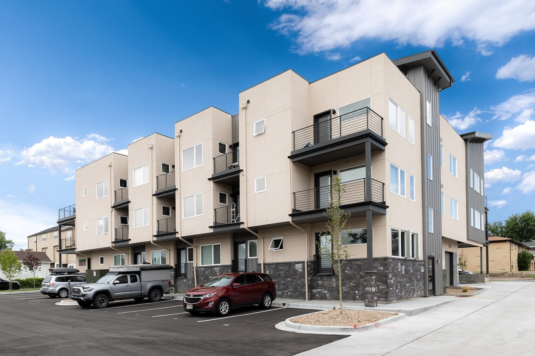 Building Photo - 1588 Routt St
