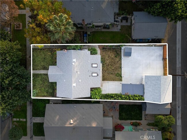 Building Photo - 3031 Chestnut St