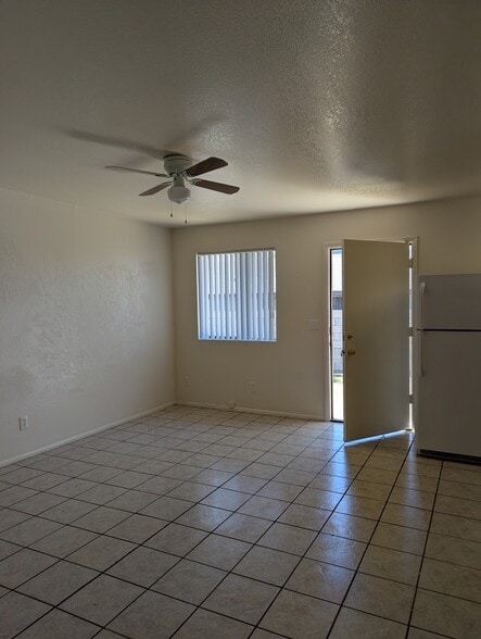 Building Photo - 343 N 93rd St