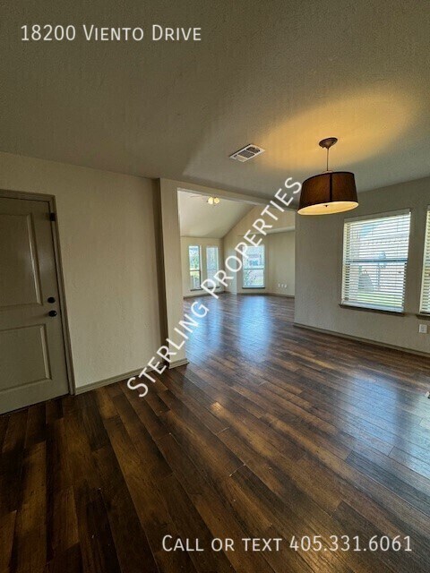 Building Photo - 18200 Viento Dr