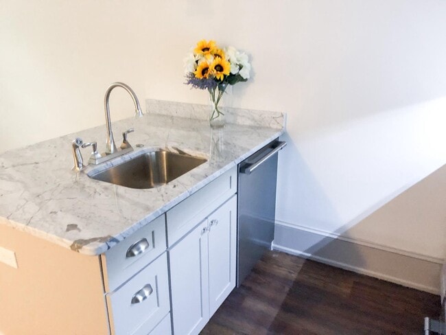 Building Photo - 1302 East Capitol St NE