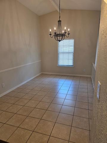 Building Photo - 10371 White Elm Rd